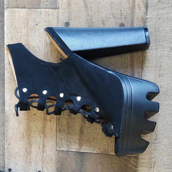 Wild Diva Lounge Black Chunky Platform Lace up Faux Suede Steampunk Heels sz 7.5 - Picture 2 of 13